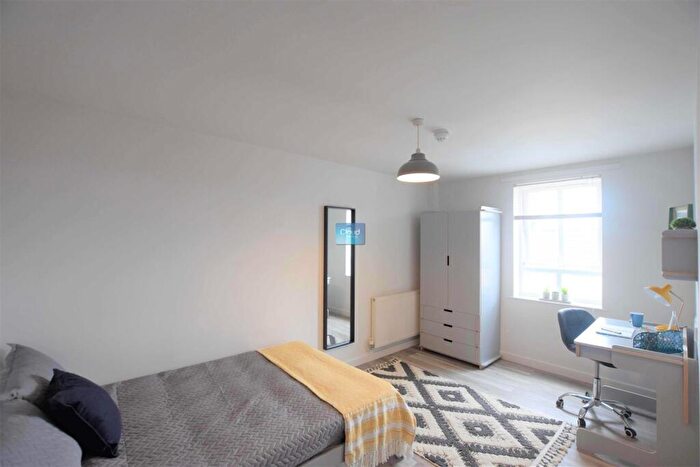 Studio To Rent In Brayford Court - Studio Room, LN1