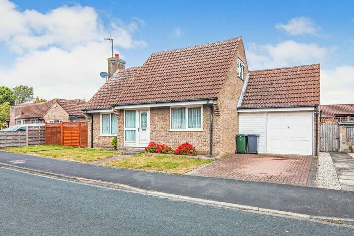2 Bedroom Bungalow For Sale In Broadmanor, North Duffield, Selby, North Yorkshire, YO8