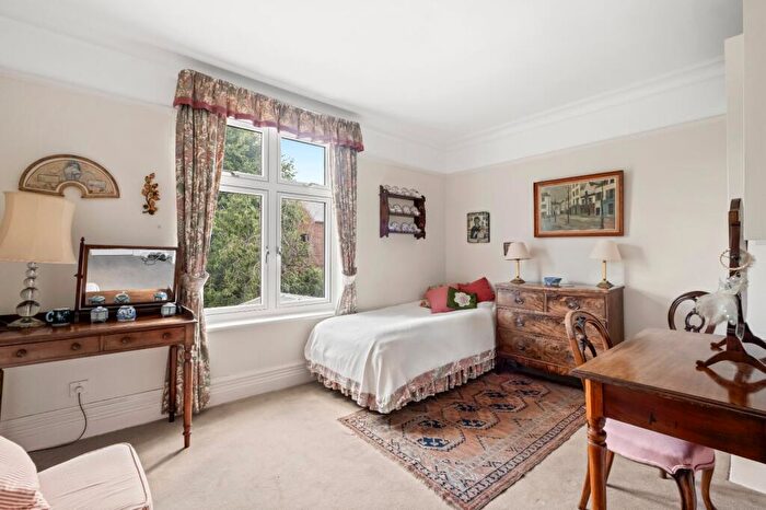 5 Bedroom Detached House For Sale In Nassau Road, Barnes, SW13