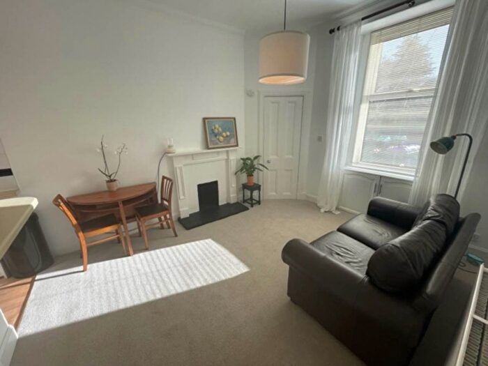 1 Bedroom Flat To Rent In Balcarres Street, Morningside, Edinburgh, EH10