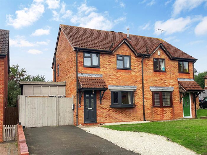 3 Bedroom Semi-Detached House For Sale In Damson Way, Bewdley, DY12