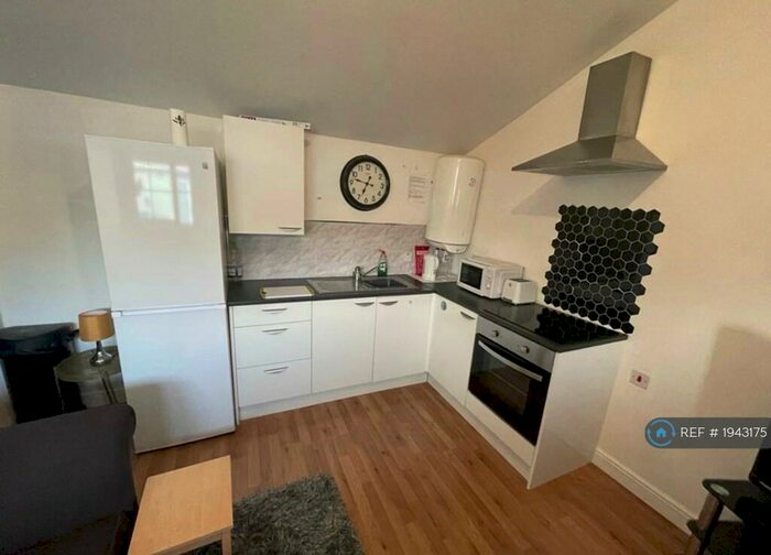 2 Bedroom Flat To Rent In Whitfield Road, Whitfield, Brackley, NN13