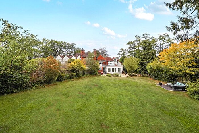 6 Bedroom Semi-Detached House For Sale In Gasden Lane, Witley, Godalming, GU8