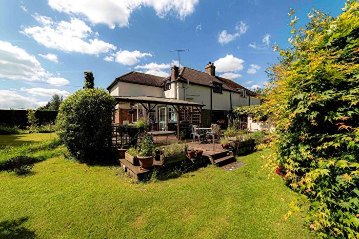 3 Bedroom Semi-Detached House For Sale In Stone Street, Petham, CT4