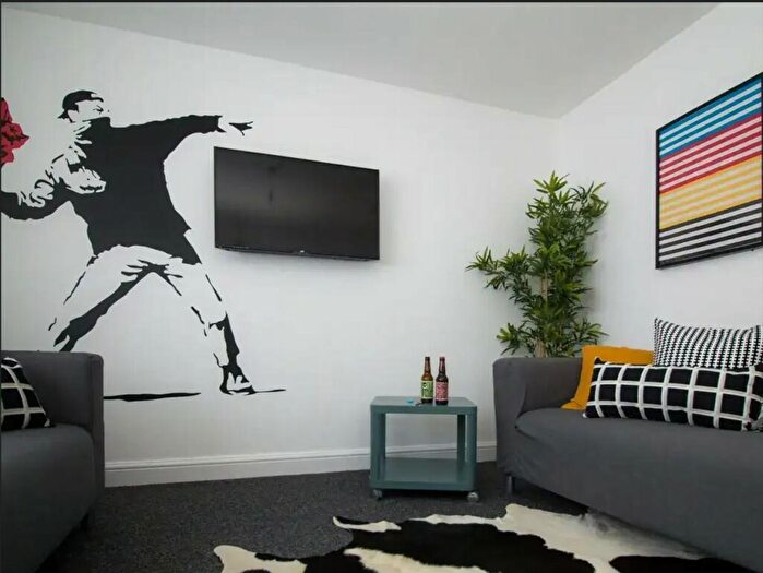 5 Bedroom House Of Multiple Occupation For Sale In J J Thomson Mews, Fallowfield, Manchester, M14