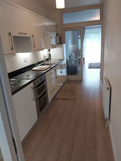 Studio To Rent In Meadway, New Barnet, EN5