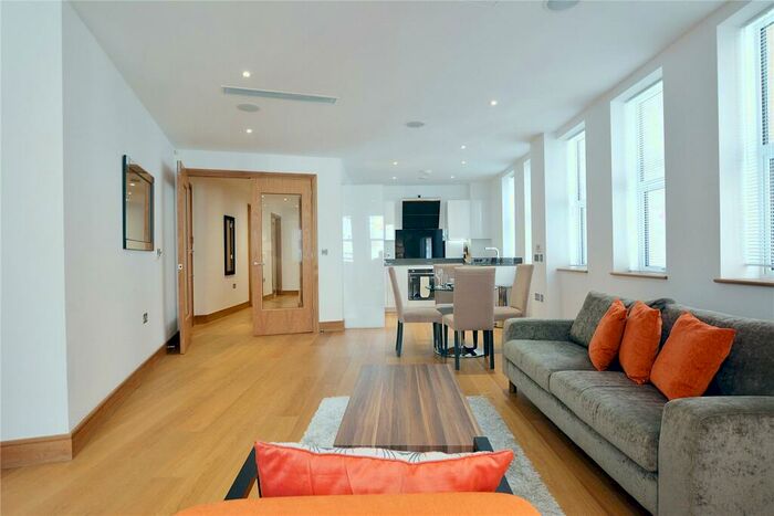 2 Bedroom Flat To Rent In Ludgate Broadway, London, EC4V