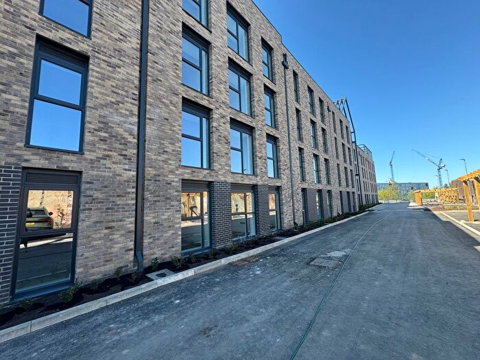 2 Bedroom Flat To Rent In Richmond Hill Approach, Leeds, LS9