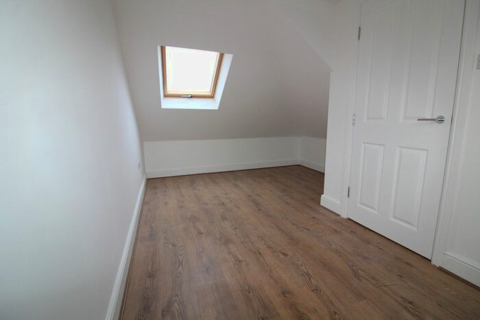 3 Bedroom End Of Terrace House To Rent In Freemantle Avenue, Enfield, EN3
