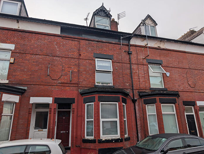 1 Bedroom Flat To Rent In Landcross Road, Manchester, Greater Manchester, M14