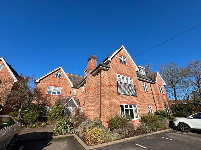 2 Bedroom Flat To Rent In Shoppenhangers Road, Maidenhead, SL6