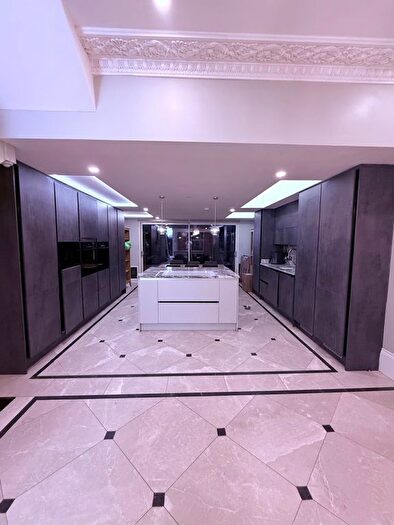 5 Bedroom Terraced House To Rent In Leathwaite Road, London, SW11