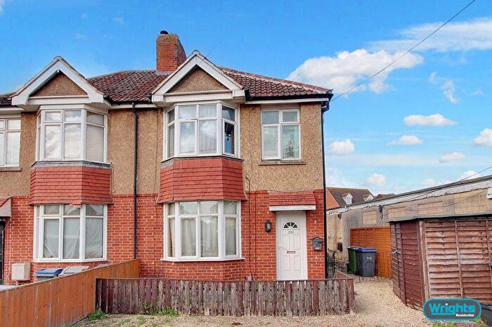 1 Bedroom Flat For Sale In Bradley Road, Trowbridge, BA14