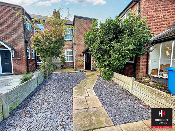 2 Bedroom End Of Terrace House To Rent In Buckfast Road, Sale, M33