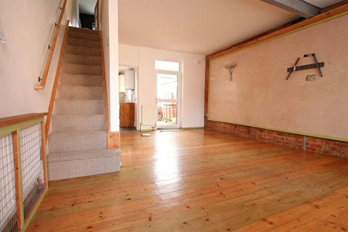 2 Bedroom Terraced House To Rent In Overstone Road, Northampton, NN1