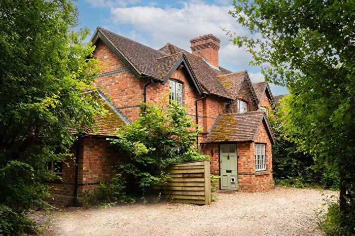 4 Bedroom House For Sale In The Hermitage, Goring Heath, RG8