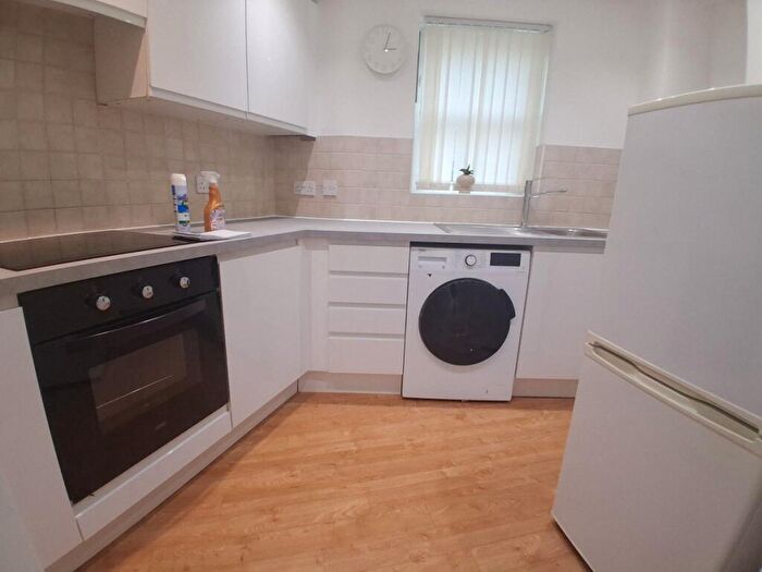 2 Bedroom Flat To Rent In Monarch Way, Newbury Park, IG2