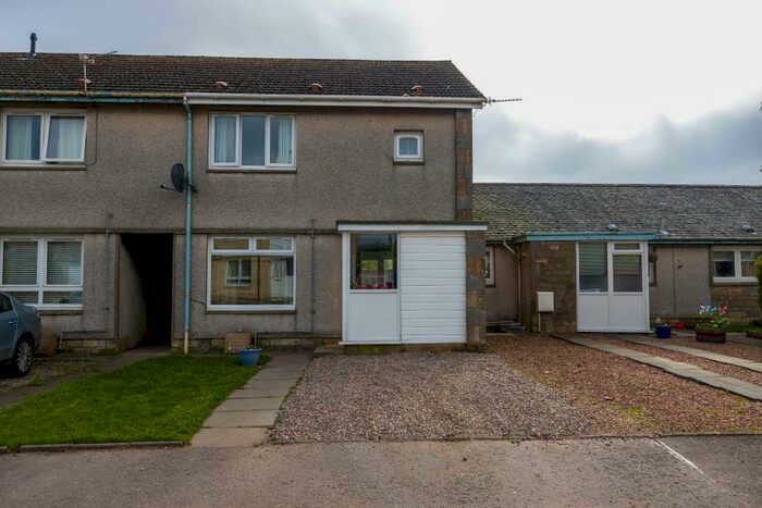 4 Bedroom Terraced House For Sale In Ardencaple Terrace, Dairsie, KY15