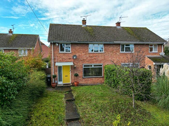 3 Bedroom Semi-Detached House To Rent In Ham Croft, Wantage, OX12