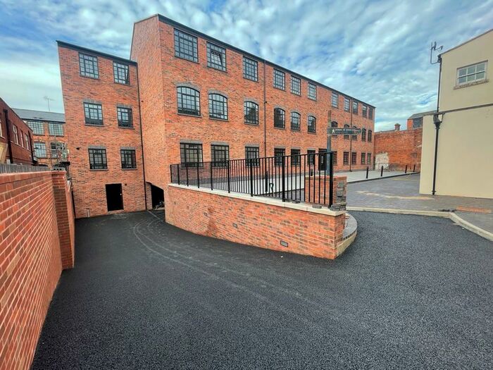 3 Bedroom Flat To Rent In Albion Street, Birmingham, B1