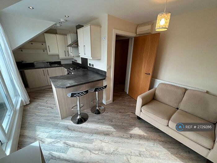 1 Bedroom Flat To Rent In Y Bae, Bangor, LL57