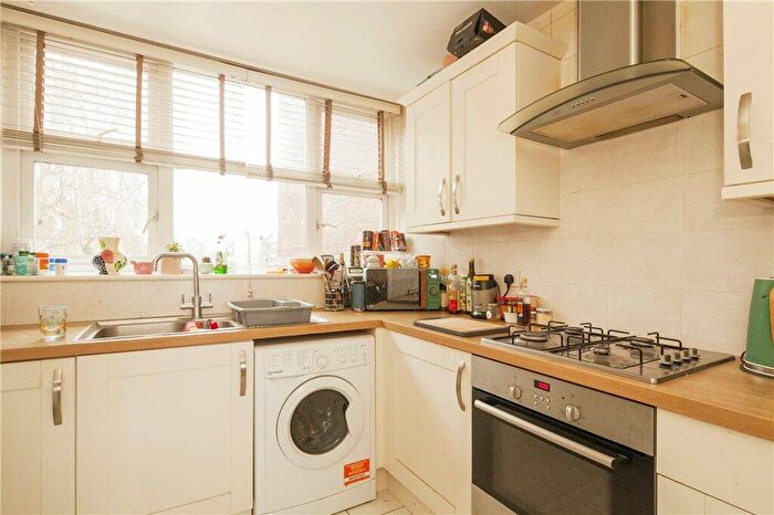 1 Bedroom Flat For Sale In Este Road, London, SW11