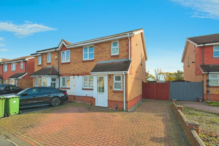 3 Bedroom Semi-Detached House To Rent In Belvedere Road, Bexleyheath, DA7