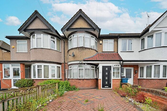 3 Bedroom End Of Terrace House To Rent In Lynton Road, Harrow, HA2