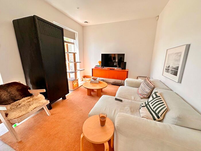 1 Bedroom Flat To Rent In Churchwood Gardens, London, SE23