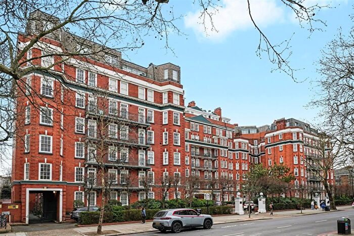 2 Bedroom Flat For Sale In St John's Wood Road, St John's Wood, NW8