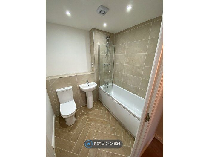 2 Bedroom Flat To Rent In Benedict House, Colchester, CO2