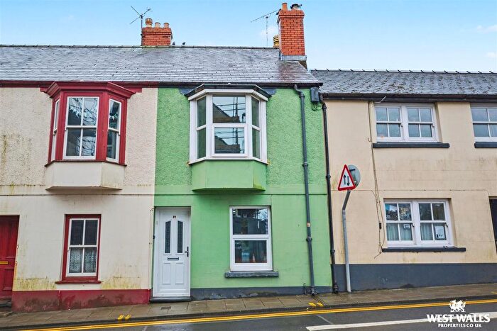 2 Bedroom Terraced House For Sale In High Street, Fishguard, SA65