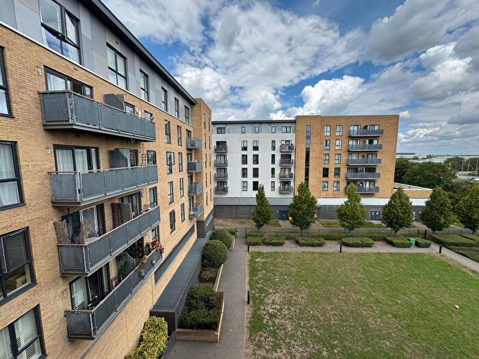 1 Bedroom Flat To Rent In Moyle House, Little Brights Road, Belvedere, Kent, DA17