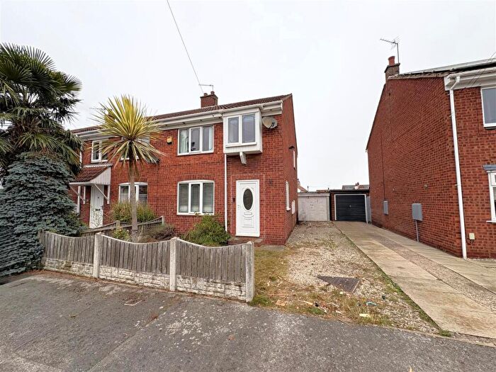 3 Bedroom Semi-Detached House For Sale In Marsh Lane Gardens, Kellington, Goole, DN14