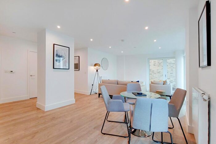 2 Bedroom Apartment To Rent In Pegler Square London, SE3