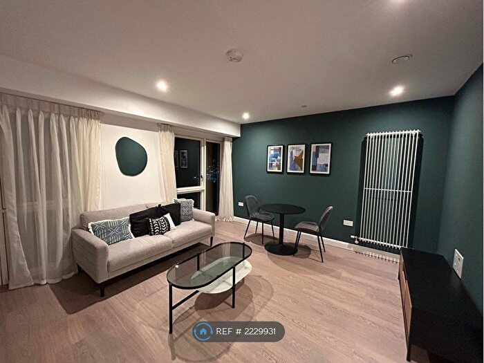 Studio To Rent In Botanist House, London, E16