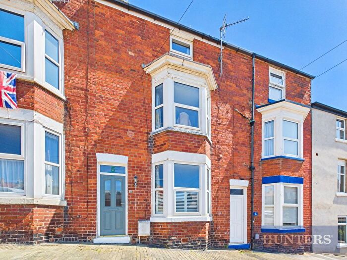 3 Bedroom Terraced House For Sale In Auborough Street, Scarborough, YO11