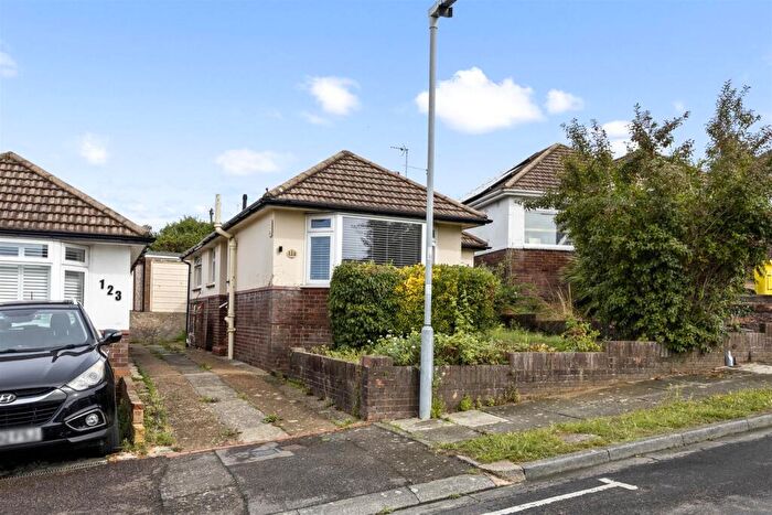 2 Bedroom Detached Bungalow For Sale In North Lane, Portslade, Brighton, BN41