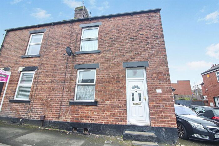 2 Bedroom Semi Detached House For Sale In Swithens Street, Rothwell, Leeds, LS26