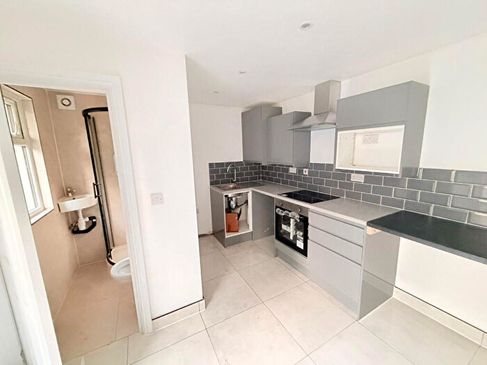 1 Bedroom Flat To Rent In Nottingham Road, Croydon, London, CR2