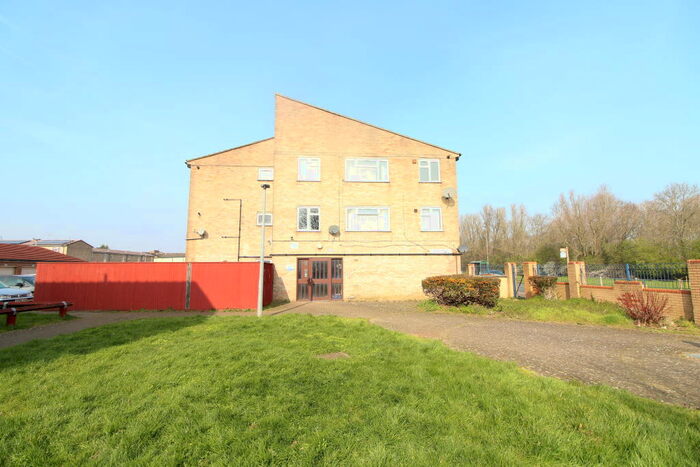 1 Bedroom Flat To Rent In Waltham Close, Peterborough, PE1