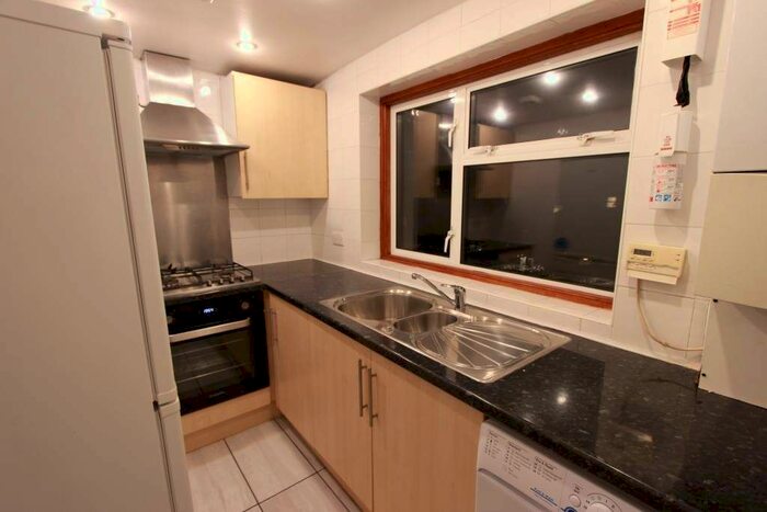 1 Bedroom Flat To Rent In Rectory Road, London, N16