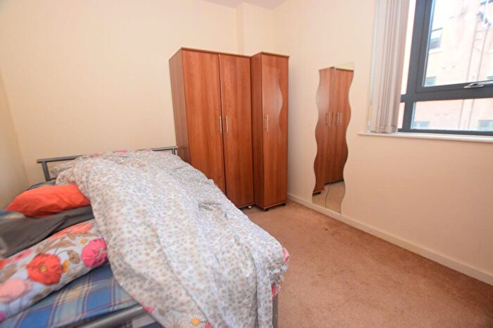 2 Bedroom Flat To Rent In City Gate, Blantyre Street, Castlefield, Manchester, M15