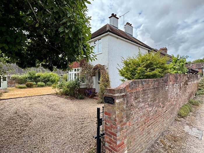 3 Bedroom Detached House For Sale In Fox Yard, Farnham, Surrey, GU9