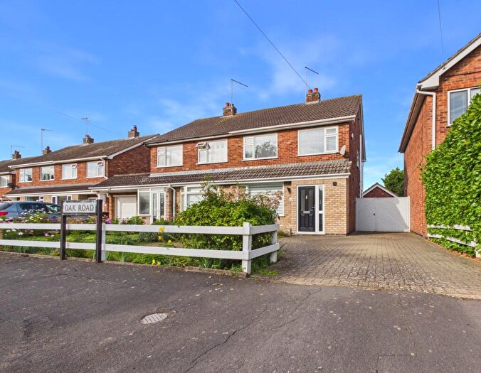 3 Bedroom Semi-Detached House For Sale In Oak Road, Glinton, PE6