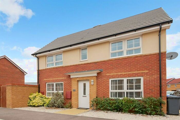 3 Bedroom Semi-Detached House To Rent In Red Barn Crescent, Felpham, Bognor Regis, PO22