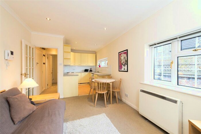 1 Bedroom Flat To Rent In Chiswick High Road, Chiswick, London, W4