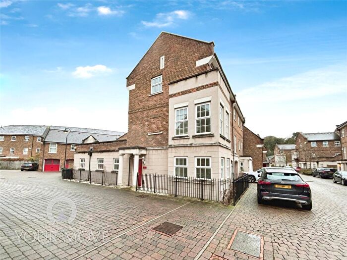 5 Bedroom Semi-Detached House To Rent In Park Cliff Road, Greenhithe, Kent, DA9