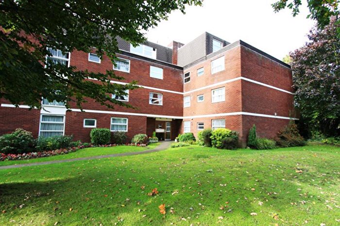 2 Bedroom Apartment To Rent In The Chequers, HA5