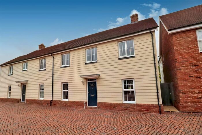 4 Bedroom Semi-Detached House To Rent In Lanham Green Road, Cressing, Braintree, CM77